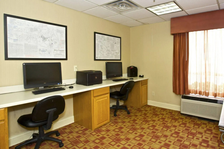Spark by Hilton Alpharetta Roswell