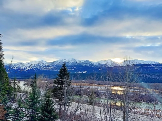 1 Bedroom Premium Basement Suite with mountain view
