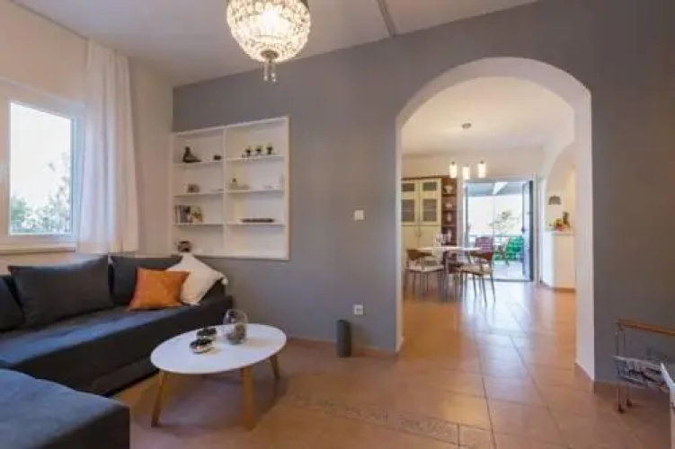 Villa stunning view in quiet area,nudist friendly