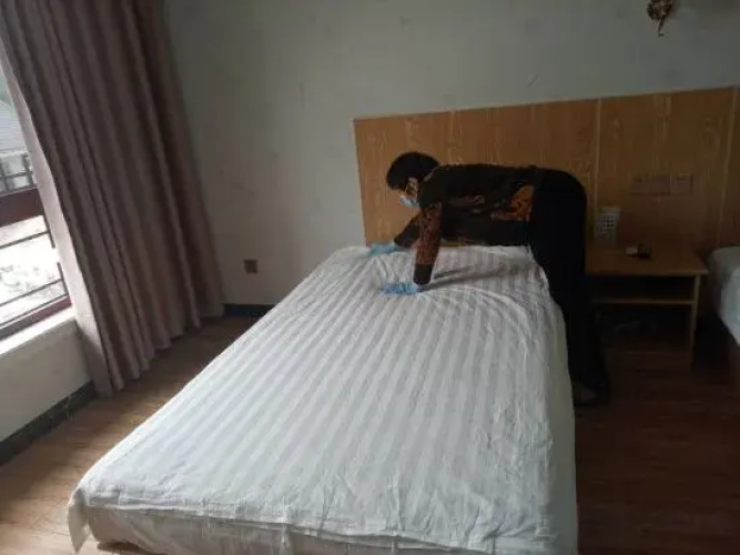 Fengle Yiyuan Inn