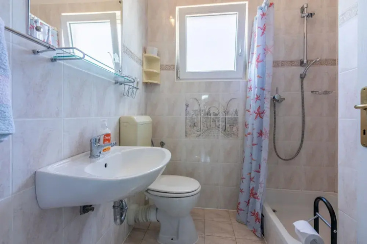 Apartments Brana