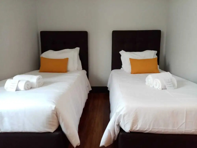 Villa Caparica Hostel
