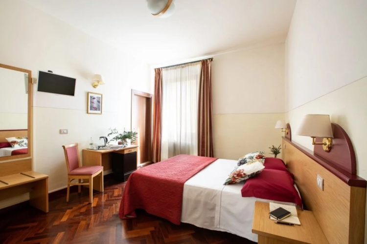Aramis Deluxe Rooms