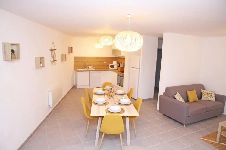 2 Bedrooms Double Apartment