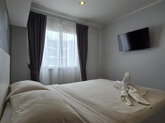 Sleek Corner 1 Bed Apt T1-607
