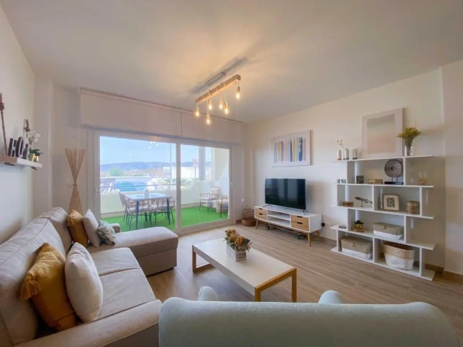 2 Bedrooms Apartment