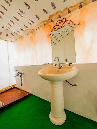 Oyo 42224 Royal Tent Pushkar