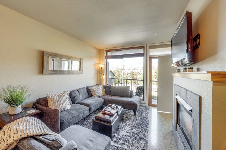 2 Bedrooms Apartment with balcony
