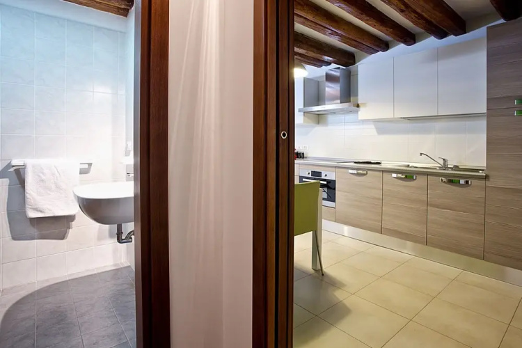 Good Wine Apartments