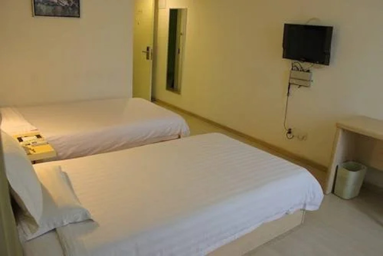 A8 Hotel