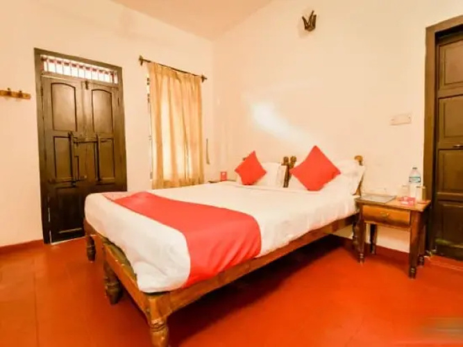 V Grand By OYO Rooms