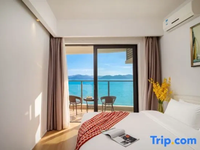 2 Bedrooms Apartment seafront