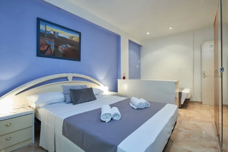 Apartamento Differentflats Acantilados