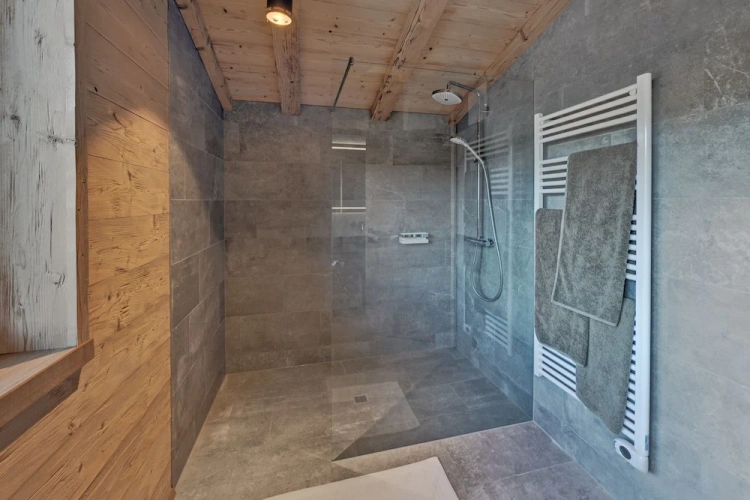 2 Bedrooms Comfort Chalet with mountain view