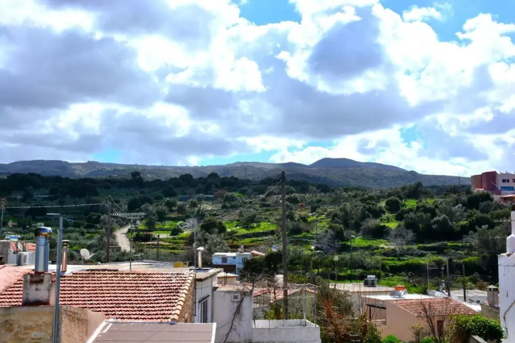 Eleftherna Roof