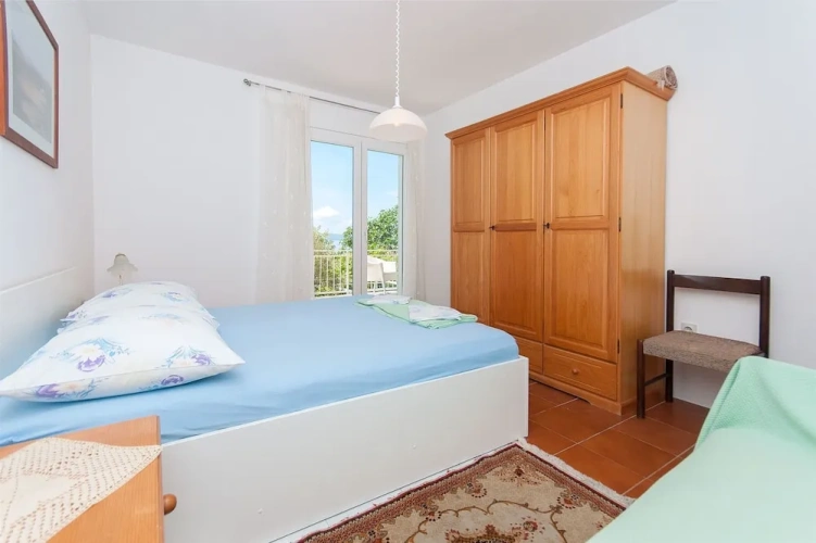 Apartment with balcony