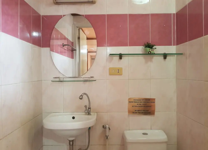 1st Street Park Apartelle