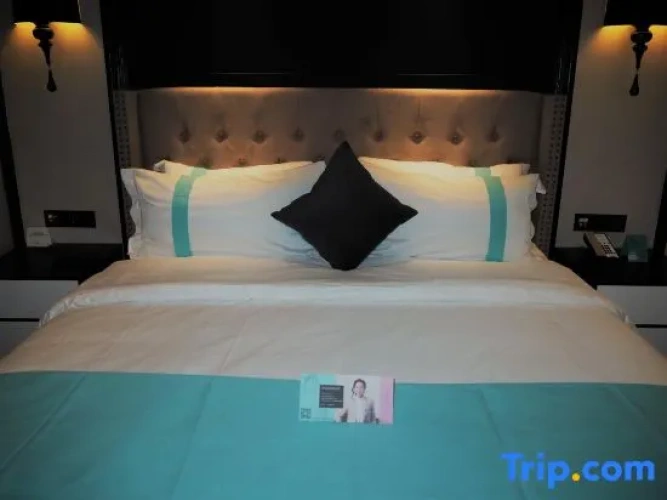 Deluxe Family Suite