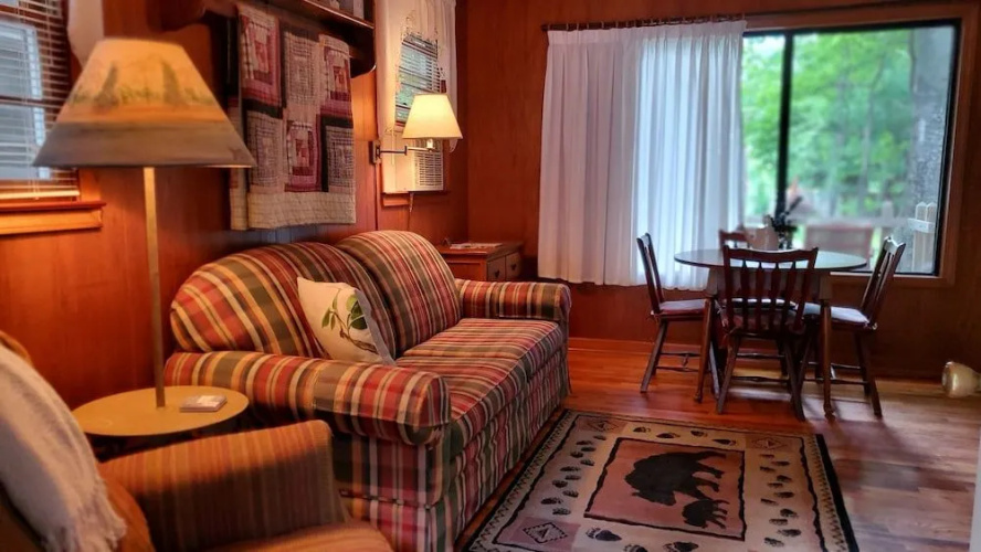 Cozy Creek Cottages