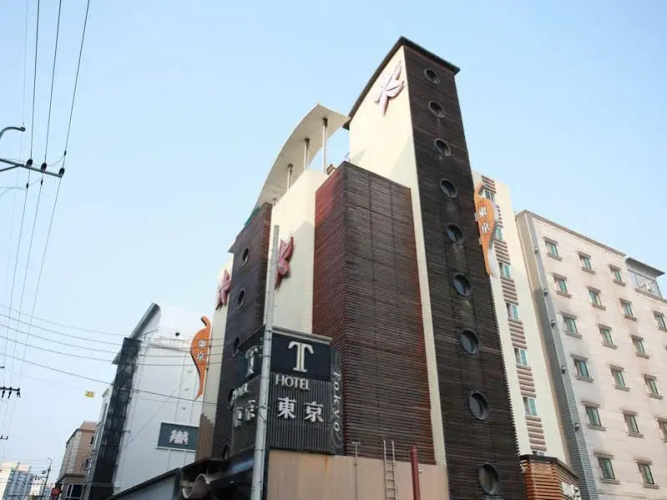 Tokyo Motel