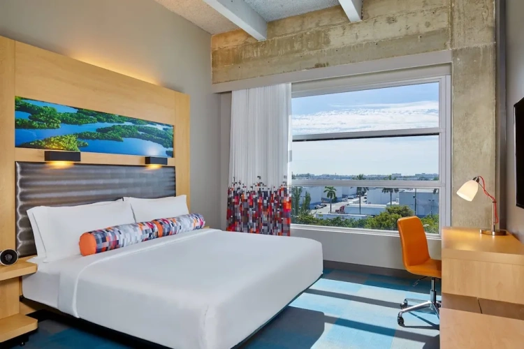 Aloft Double room