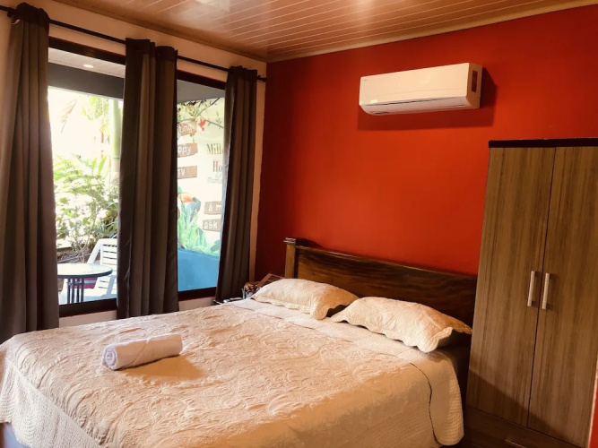 Millenium Hostels - Manuel Antonio
