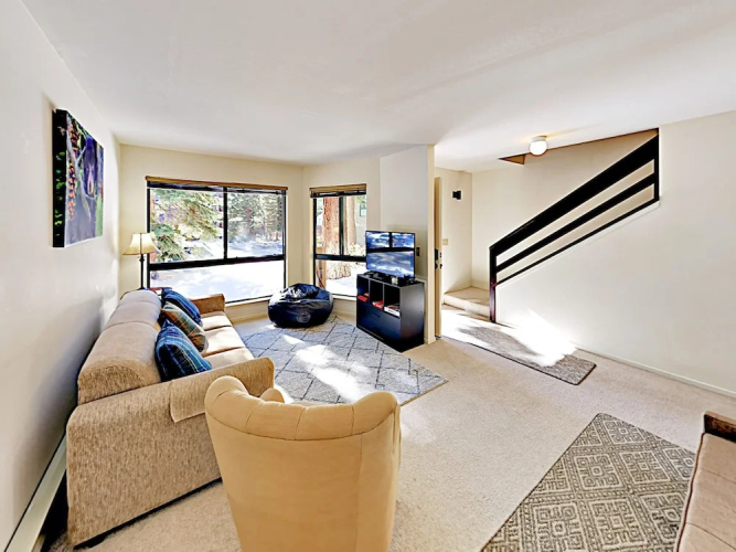 Sunny Unit 13 - 3 Br Condo