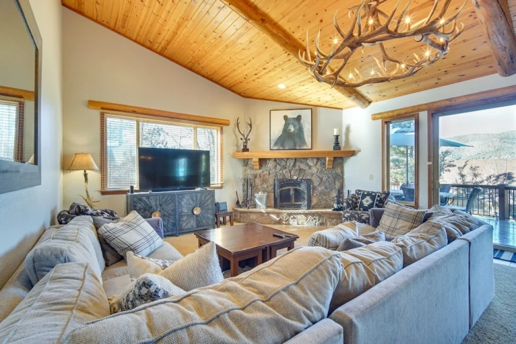 3 Bedrooms Cottage