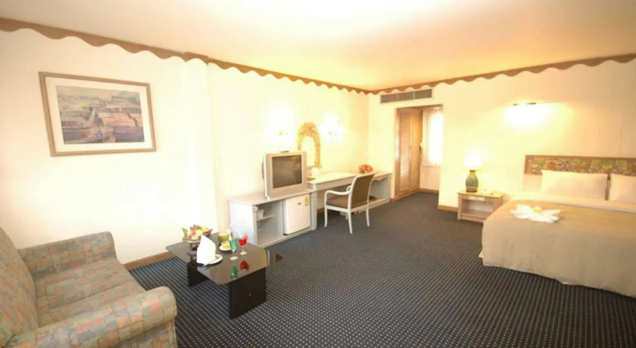 Lopburi Inn Resort