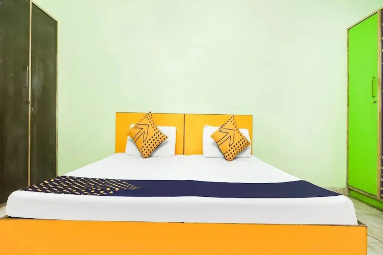 Yash Hotel by OYO Rooms