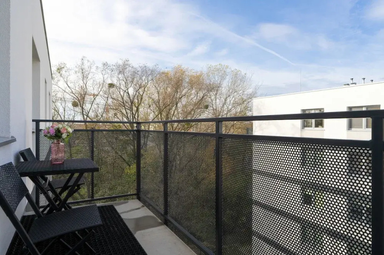 Apartment for 6 in Poznan by Renters