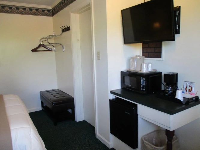 Amherst Inn - Virginia