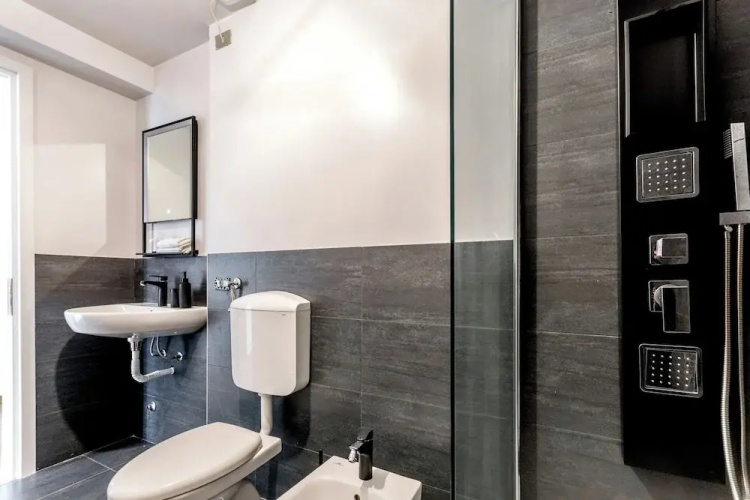 Centro Vicolo Fiori - Modern Split-level Apartment