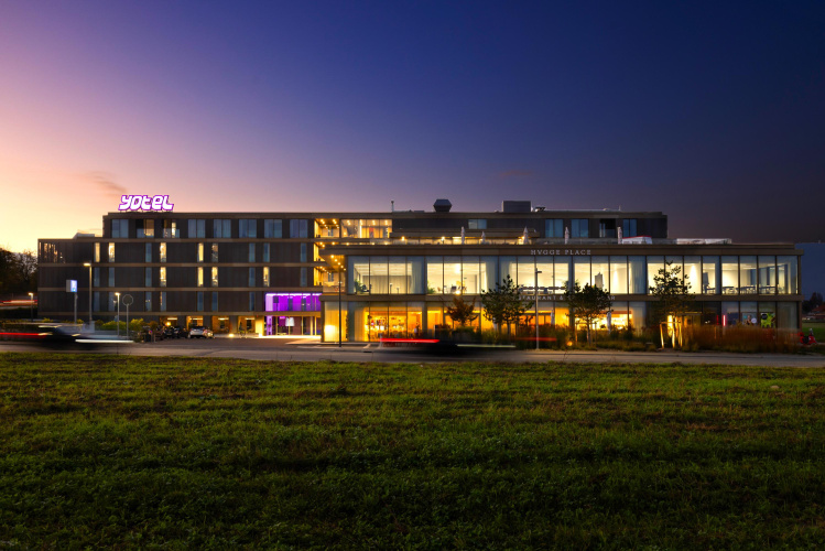Yotel Geneva Lake - Divonne-les-Bains