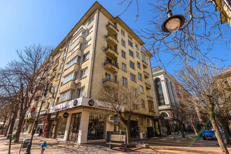 Zero-Waste Studio Apartment in Central Sofia