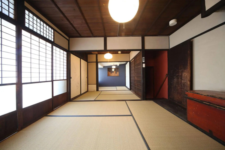 Is Jyurakutei