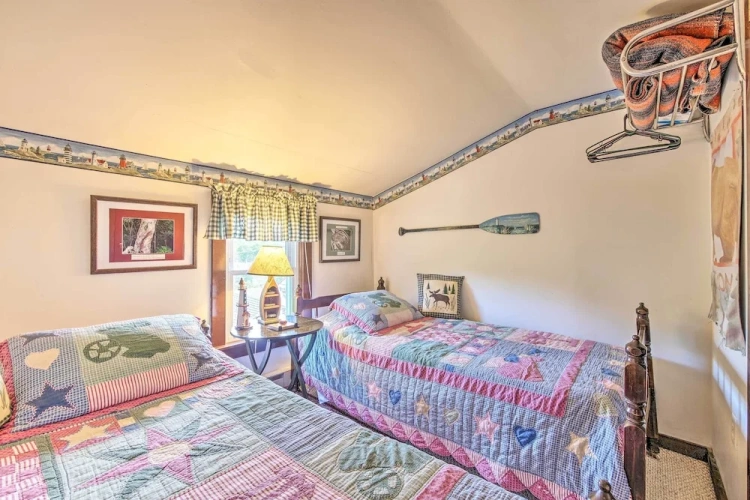 3 Bedrooms Cottage