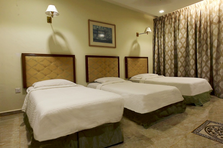 Standard Triple room with balcony