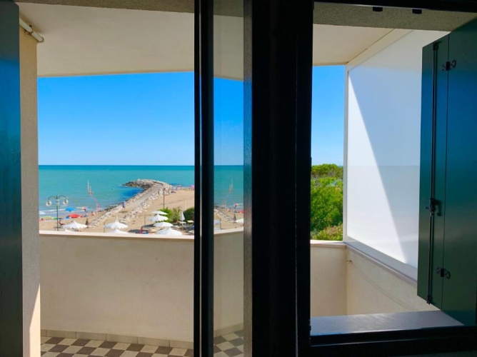 Studio with sea view