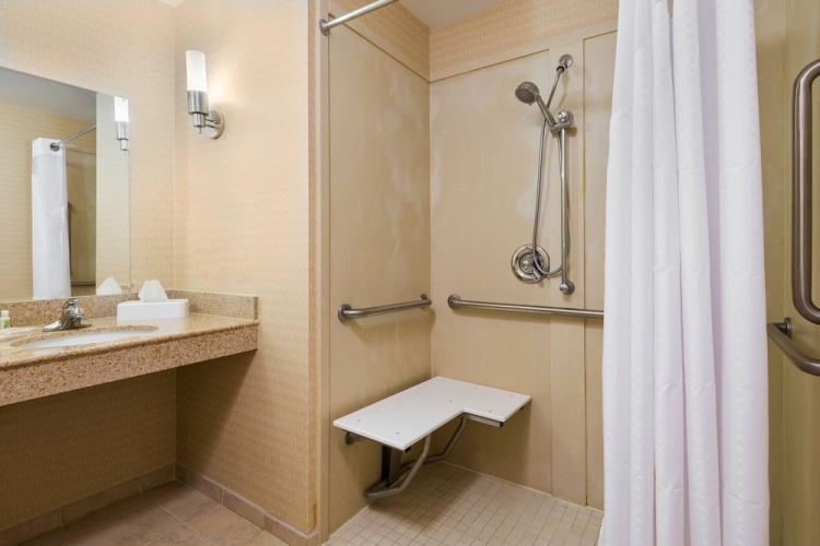 DoubleTree by Hilton Richmond Airport photo 11