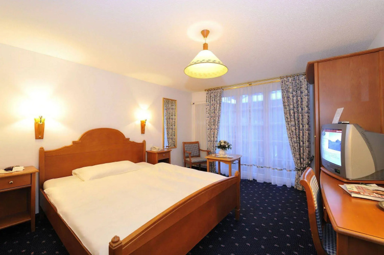 Hotel Chesa Valese