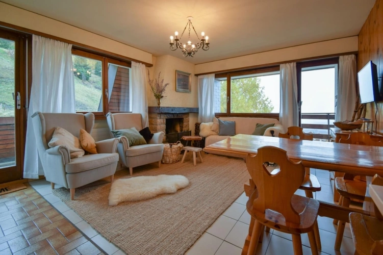 2 Bedrooms Apartment with balcony