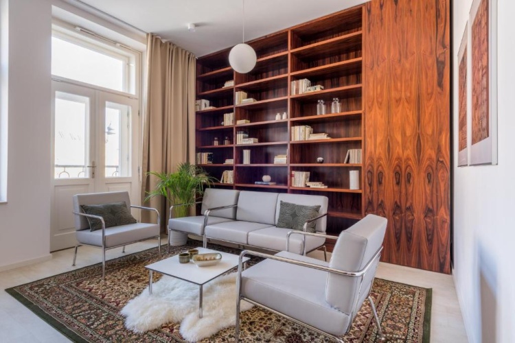 Apartment with balcony