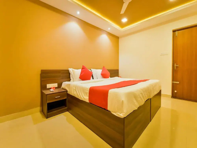 OYO Home 82829 Modern Studio
