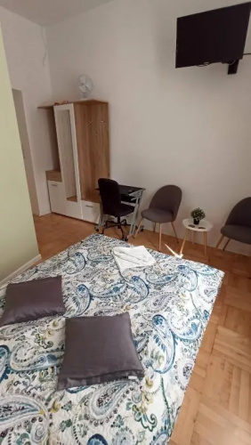 Lukas Guest Rooms