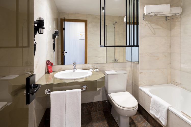 Rafaelhoteles Atocha photo 9