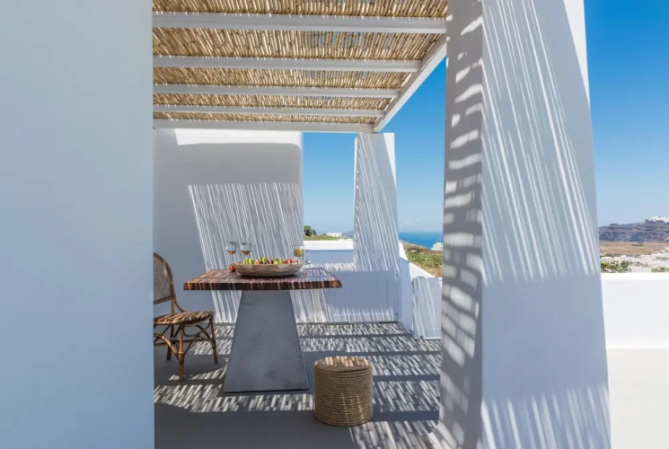 One Bedroom Panoramic - White Co
