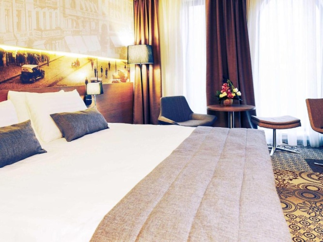 Superior Double room with city view