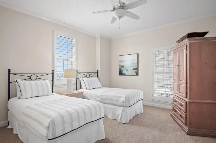 Inn at Crystal Beach 611