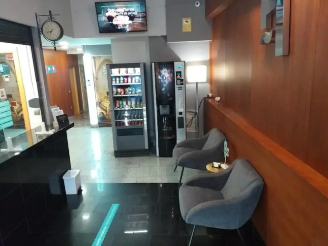 Hotel Cardeña By Gaiarooms - Burgos, España